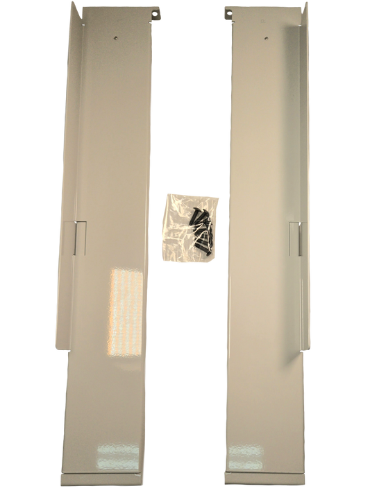 Heavy-duty rail kit to support SCR3 ups in 19” 4 post rackmount applications.
